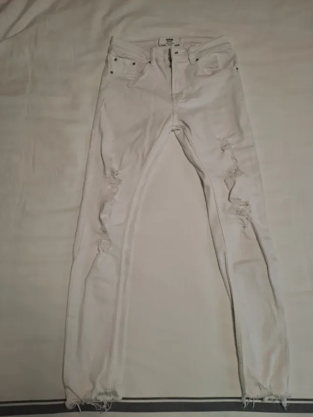 Pantalones vaqueros blancos rotos largos