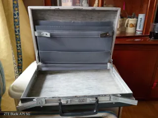 Maletín ejecutivo DIPLOMAT