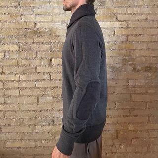 Jersey gris con cuello shawl