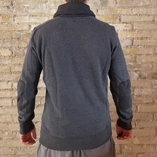 Jersey gris con cuello shawl