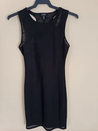 Vestido Bershka encaje negro fiesta S