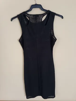 Vestido Bershka encaje negro fiesta S