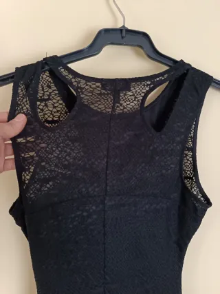 Vestido Bershka encaje negro fiesta S
