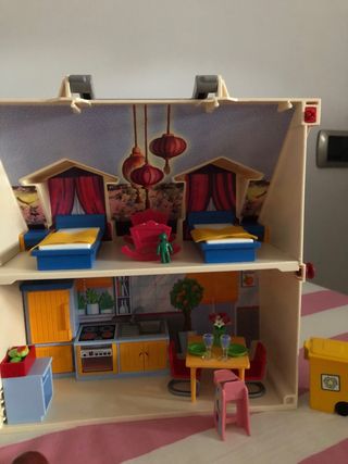 Maletín Casa de Muñecas Playmobil con Muebles