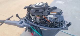 Motor fueraborda Yamaha 15 HP nueve