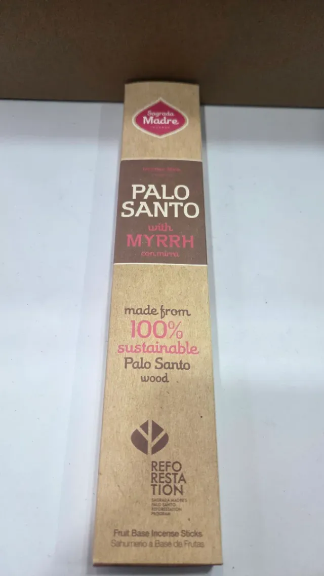 Incienso Sagrada Madre Palo Santo con Mirra