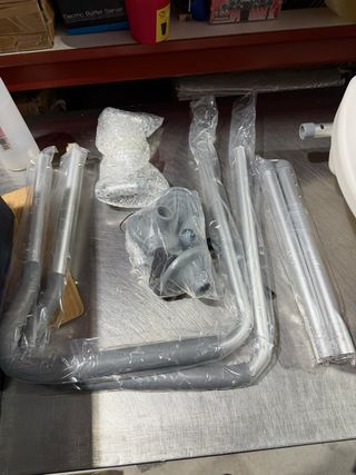 Elevador de inodoro universal con asas