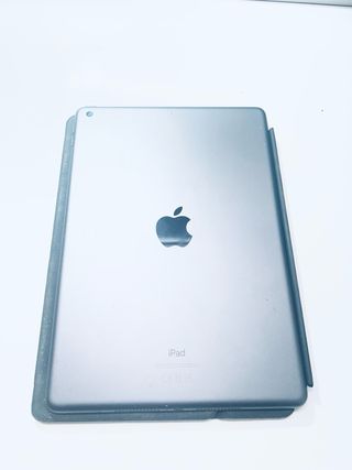 iPad 8ª Gen 128 GB Space gris
