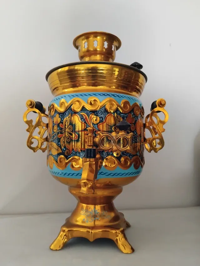 Samovar Vintage Dorado