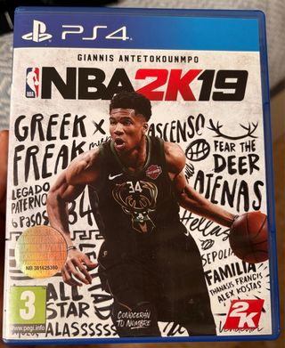 Consola PS4 + 2 Mandos + Juego NBA 2K19 y FIFA 16