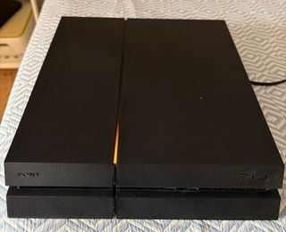 Consola PS4 + 2 Mandos + Juego NBA 2K19 y FIFA 16