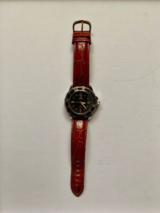 Reloj Marea Quartz 5 ATM Negro/Dorado-Navidad