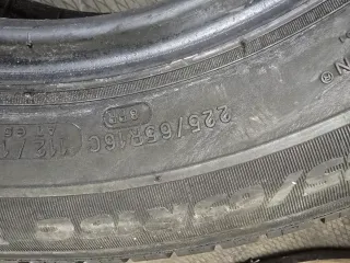 Rueda Michelin Agilis 225/65R16C poco uso solo 1