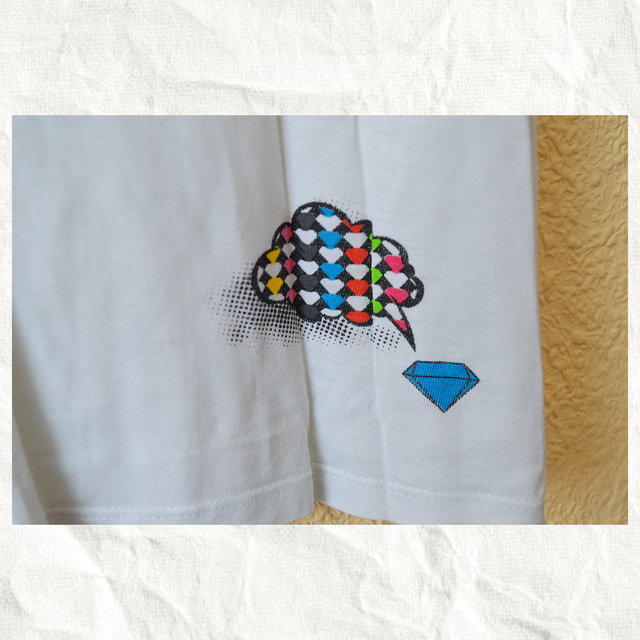 Camiseta Polinesia | Blanca, azul y rosa