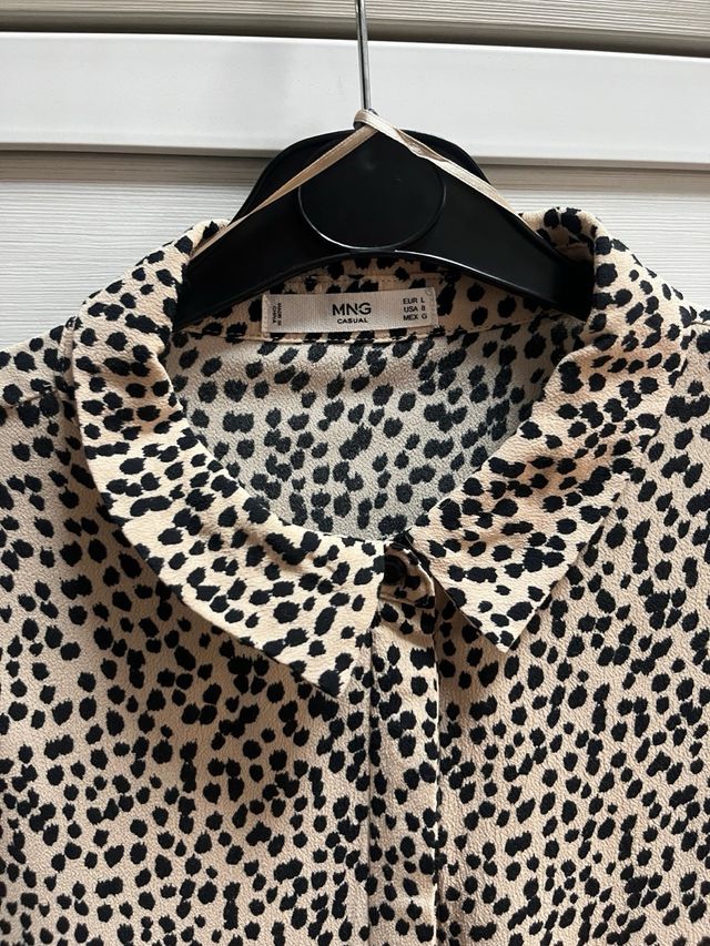 Camisa estampada de “Mango”