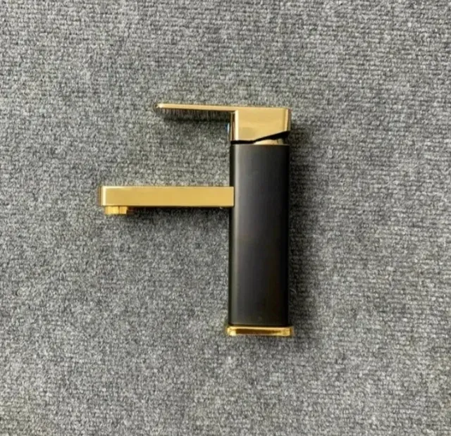 Grifo Baño Negro y Dorado Nuevo