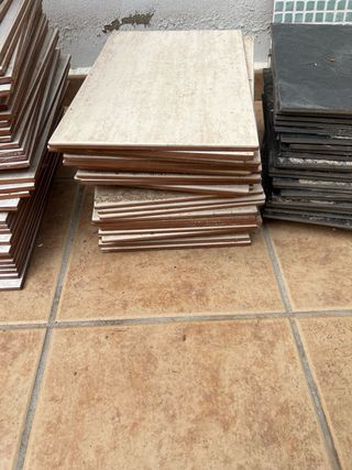 Azulejos y pavimentos variados