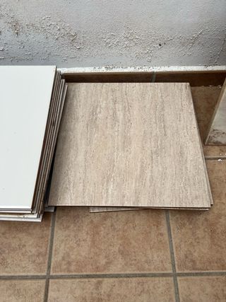 Azulejos y pavimentos variados