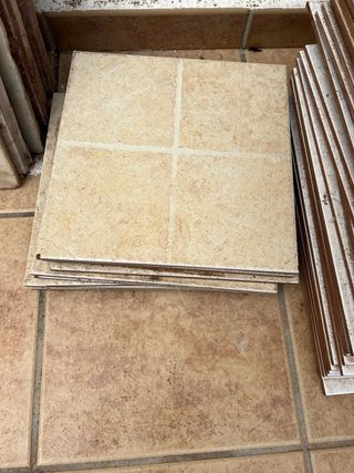 Azulejos y pavimentos variados