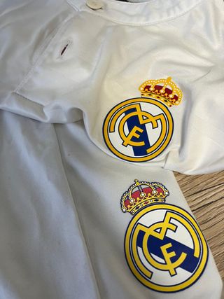 Camiseta y 2 pantalones de Real madrid - Como nuev