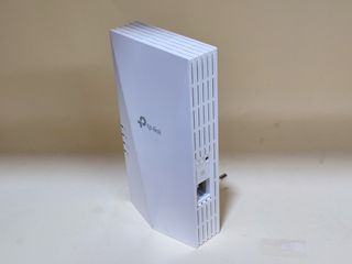 TP-Link RE700X AX3000 Mesh WiFi 6 Extender