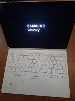 Samsung Galaxy Tab S9 Plus 256GB + Teclado Samsung