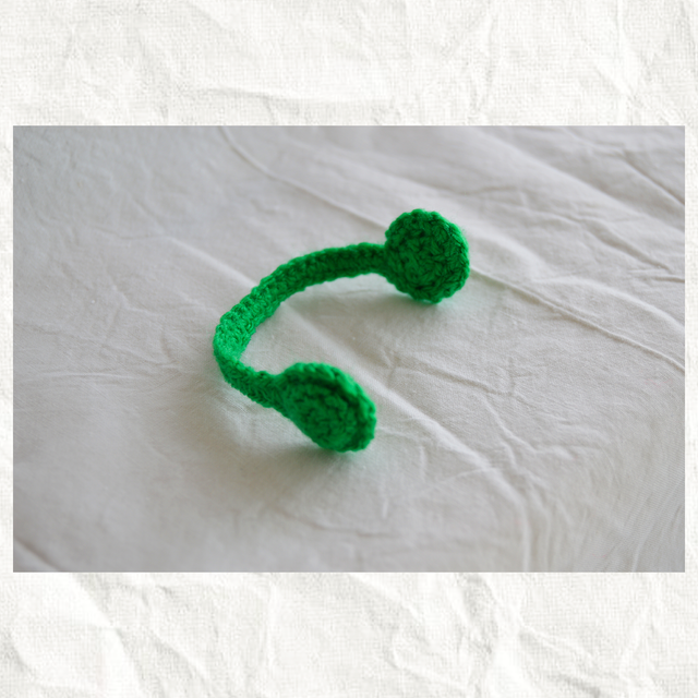 Smiski de Lana Verde | Hecho a Mano | Adorno Único