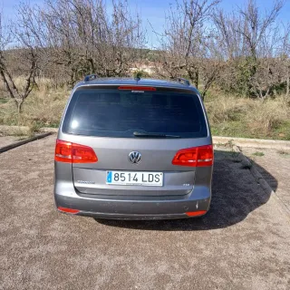 Volkswagen Touran 2011