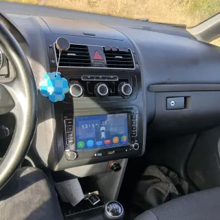 Volkswagen Touran 2011