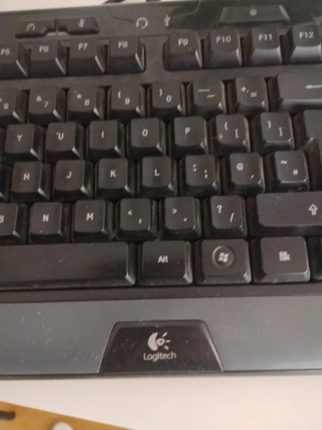 Teclado Logitech Negro