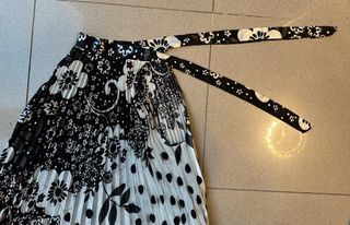 Vestido nuevo atado al cuello y con cinturón T.M