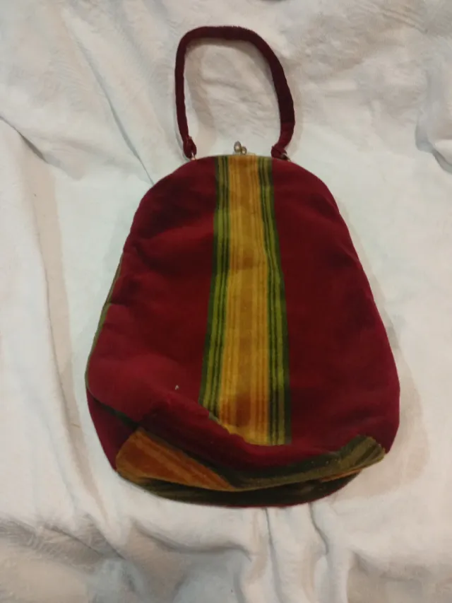 Bolso vintage terciopelo cierre