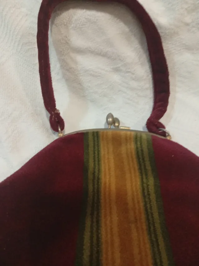 Bolso vintage terciopelo cierre