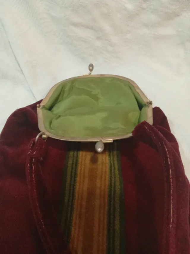Bolso vintage terciopelo cierre