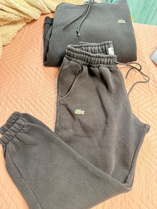 Sudadera Lacoste Negra Talla s y pantalón
