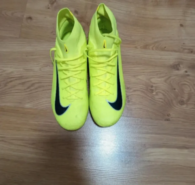 Botas de fútbol Nike Talla 40