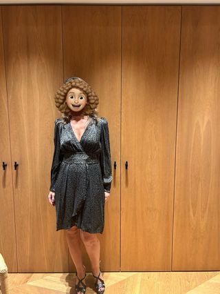 Vestido fiesta Massimo Dutti negro/dorado