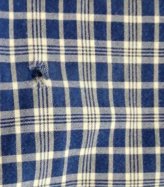Camisa de cuadros azul y blanco