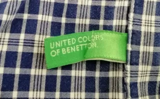 Camisa de cuadros azul y blanco