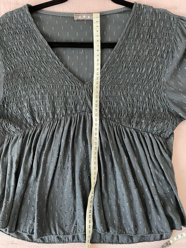 Blusa gris antracita detalle lurex plateado