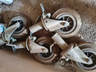 Andamio y caballetes de hierro