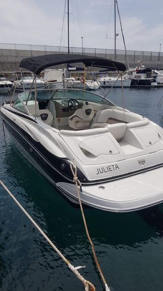 Embarcación Crownline 240 LS