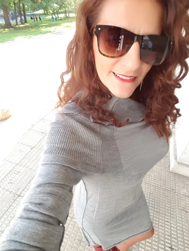 Vestido gris punto