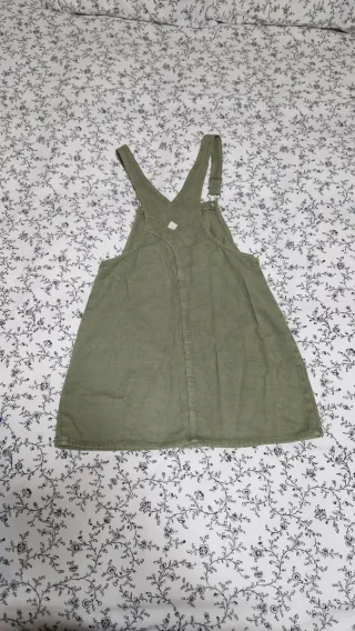 Peto Zara color caqui.