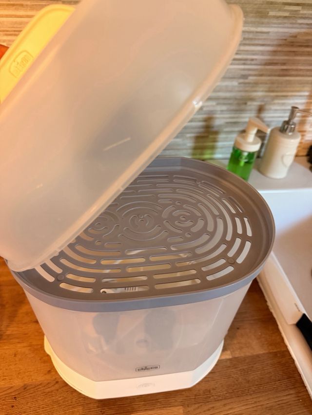 Sterilizzatore Chicco Biberon Ciucci Posate