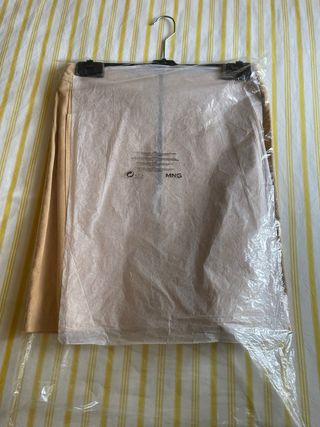 Falda Mango Piel Beige