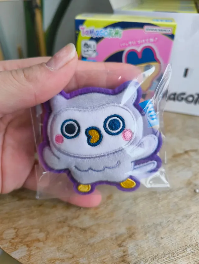 Bandai Tamagotchi Paradise Plush Pin