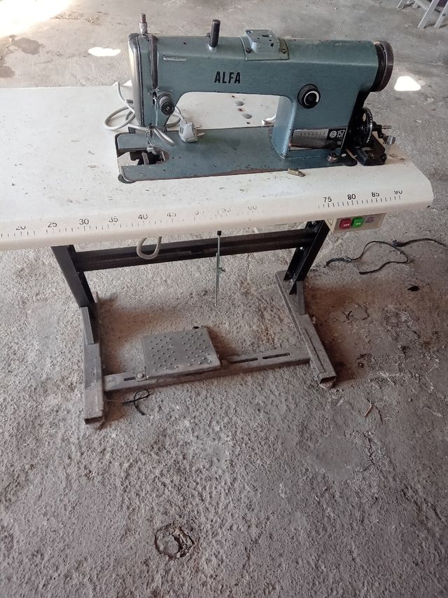 Máquina de coser Alfa industrial