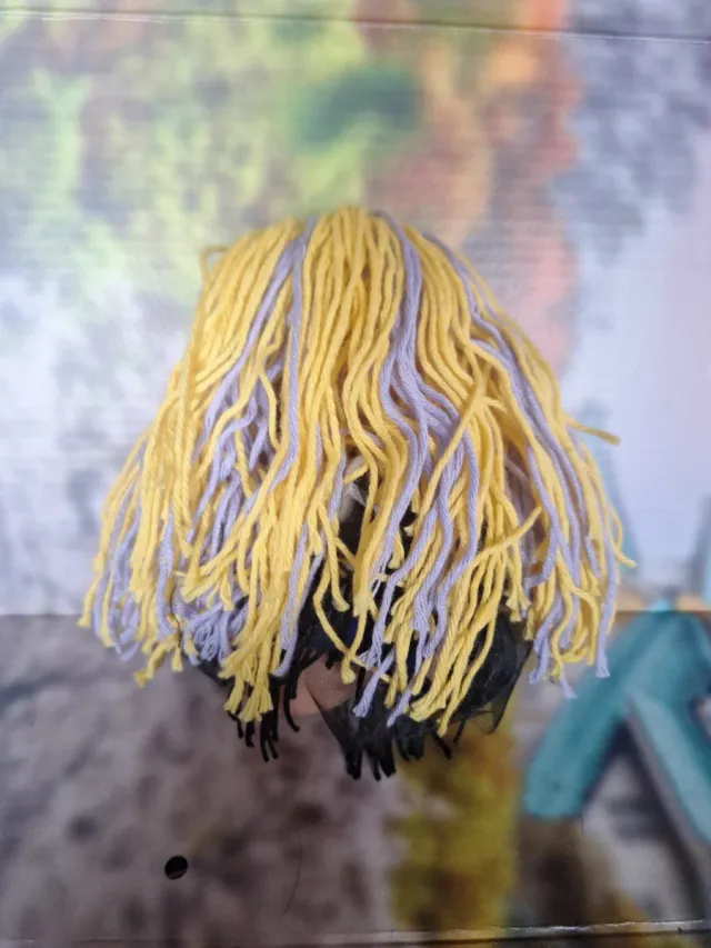 Muñeca Barriguitas pelo rubio y lila