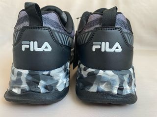 Zapatillas Fila T43 y 44